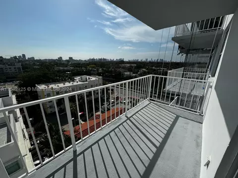 2829 Indian Creek Dr #909, Miami Beach, FL 33140