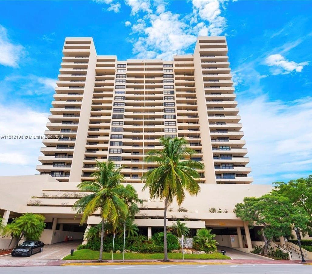 2555 Collins Ave Unit 506  