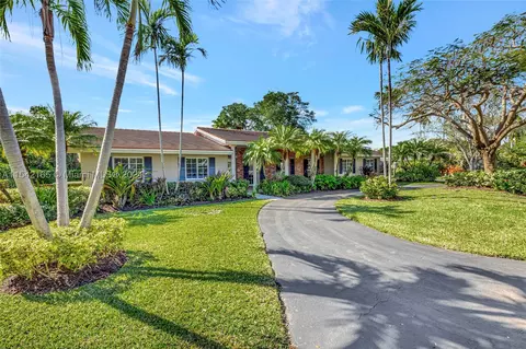 17124 SW 79th Ct, Palmetto Bay, FL 33157