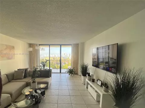 18151 NE 31st Ct #1512, Aventura, FL 33160