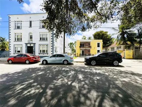 634 SW 2nd St, Miami, FL 33130