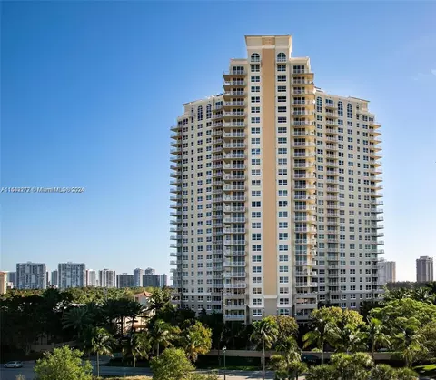 19501 W Country Club Dr #413, Aventura, FL 33180