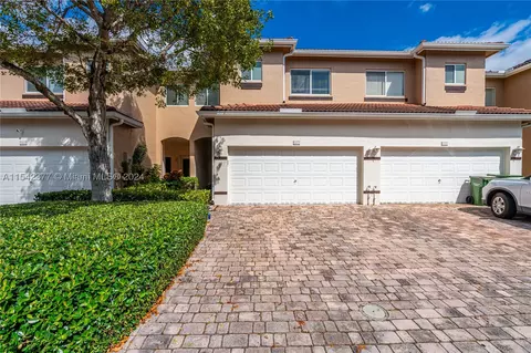 2451 SE 19th St, Homestead, FL 33035