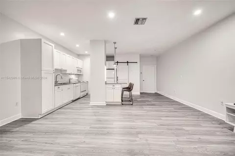 2734 Bird Ave #213, Miami, FL 33133