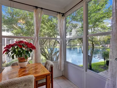 5103 NW 35th St #502, Lauderdale Lakes, FL 33319