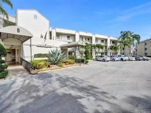 10452 E Clairmont Cir #311, Tamarac, FL 33321