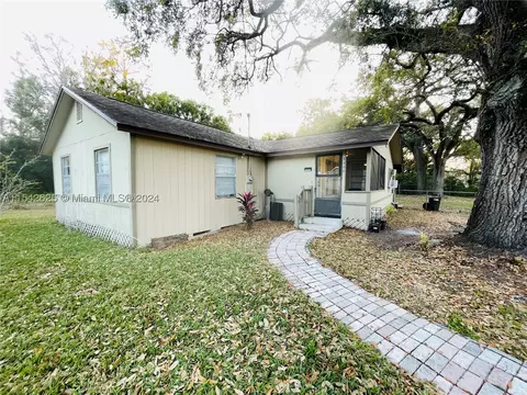 9466 4th Ave, Orlando, FL 32824
