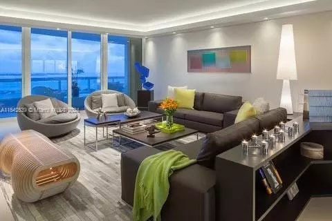 1643 Brickell Ave #3204, Miami, FL 33129