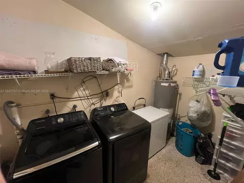 4590 W 8th Ct, Hialeah, FL 33012 photo 13