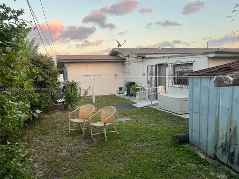 4590 W 8th Ct, Hialeah, FL 33012 photo 2