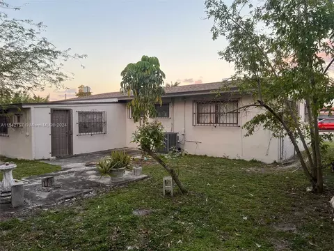 4590 W 8th Ct, Hialeah, FL 33012 photo 3