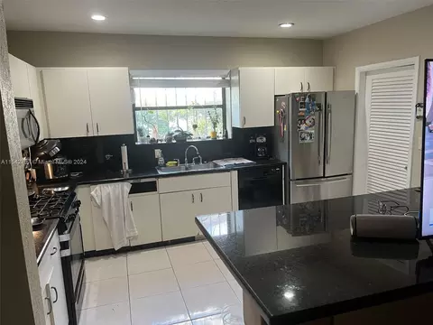 4590 W 8th Ct, Hialeah, FL 33012 photo 6