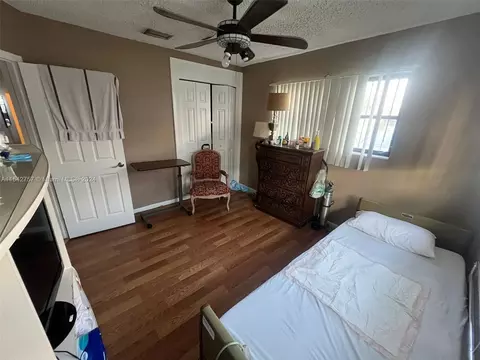 4590 W 8th Ct, Hialeah, FL 33012 photo 11