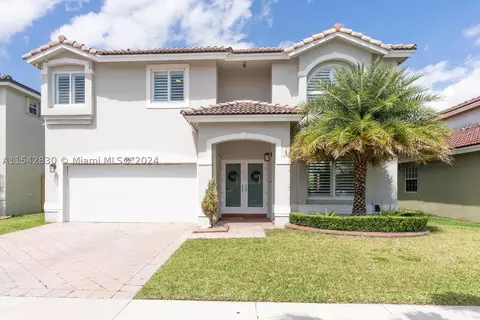 16615 SW 100th Ter, Miami, FL 33196