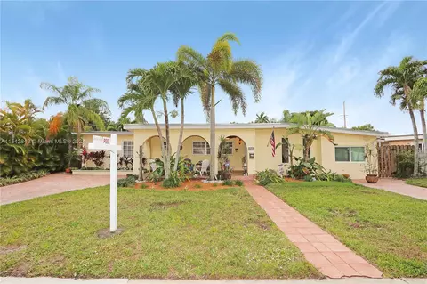 1270 W 62nd St, Hialeah, FL 33012