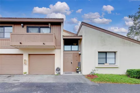 11549 SW 109th Rd #27D, Miami, FL 33176