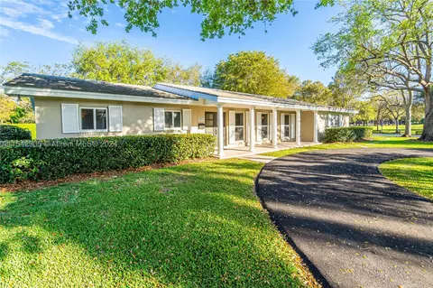 14765 SW 79th Ct, Palmetto Bay, FL 33158