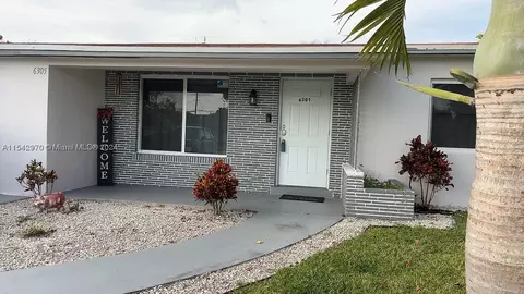6305 Plunkett St, Hollywood, FL 33023