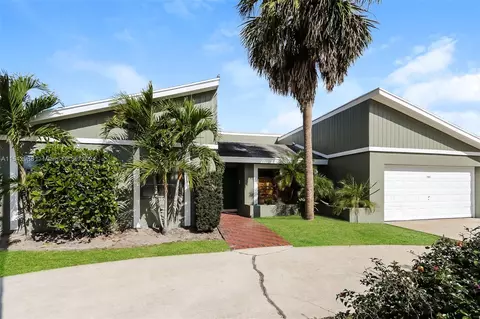 11647 Anhinga Dr, Wellington, FL 33414