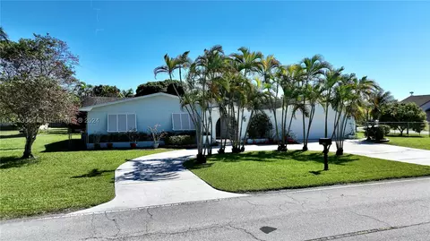 28521 SW 162nd Ave, Homestead, FL 33033
