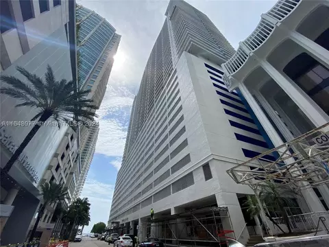 1200 Brickell Bay Dr #3119, Miami, FL 33131