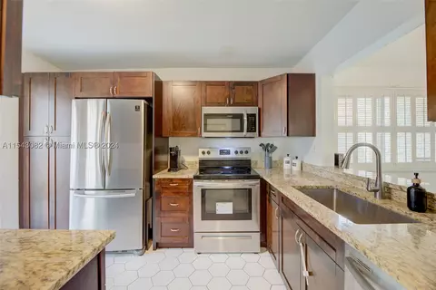 6553 NW 99th Ave #A20, Tamarac, FL 33321
