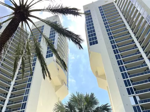 19333 Collins Ave #1603, Sunny Isles Beach, FL 33160