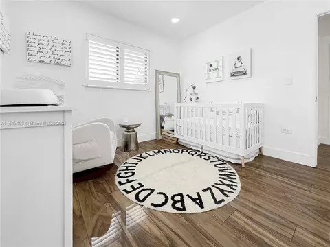 Bedroom - 494 W 41st Pl, Hialeah, FL 33012 photo 6 of 6