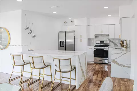 Kitchen - 494 W 41st Pl, Hialeah, FL 33012 photo 2 of 3