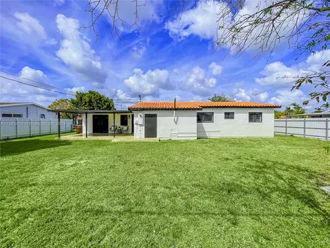 Exterior - 494 W 41st Pl, Hialeah, FL 33012 photo 10 of 10