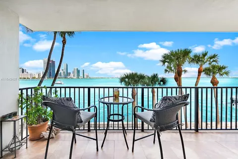 801 N Venetian Dr #201, Miami Beach, FL 33139
