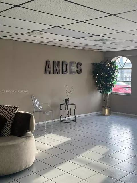 6215 W 20th Ave #401, Hialeah, FL 33012