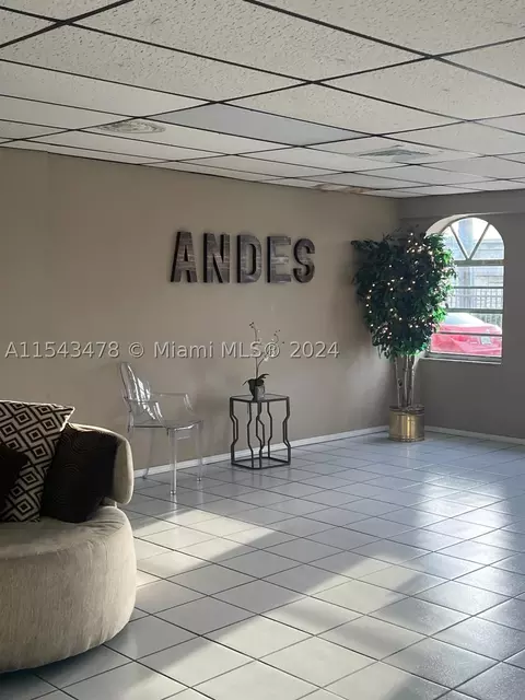 6215 W 20th Ave #401, Hialeah, FL 33012