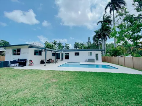 1063 NE 82nd St, Miami, FL 33138