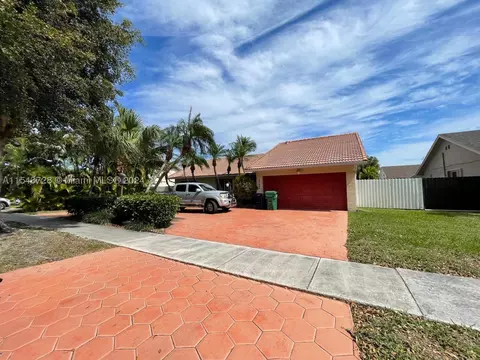 10425 SW 146th Ave, Miami, FL 33186