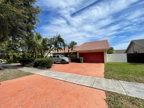 10425 SW 146th Ave, Miami, FL 33186