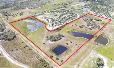 24 Sunburst Rd, Other, FL 33960
