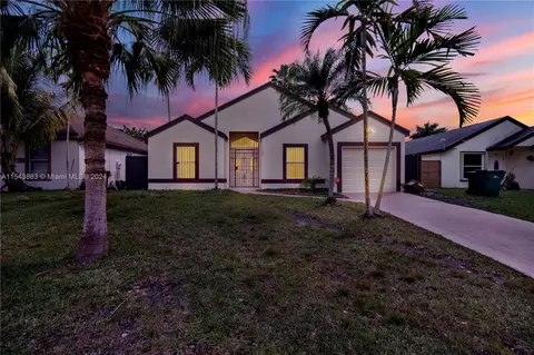 759 SW 7th Ter, Florida City, FL 33034