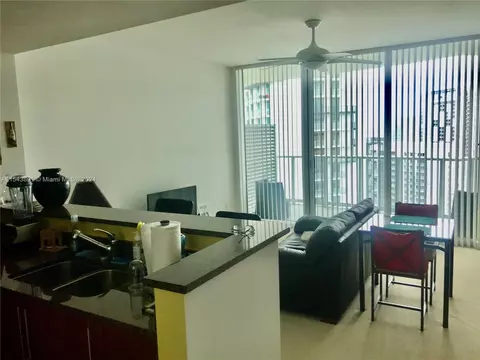 300 S Biscayne Blvd #3107, Miami, FL 33131