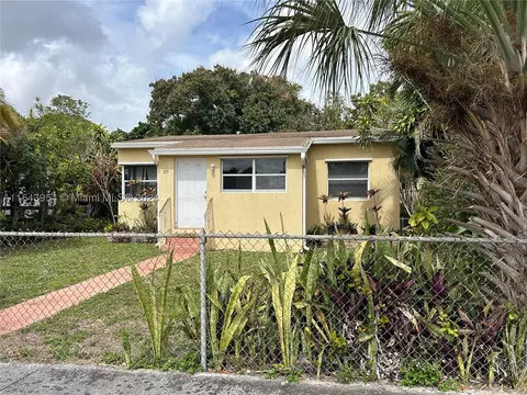 375 E 15th St, Hialeah, FL 33010
