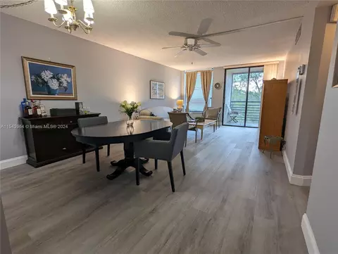 6351 N University Dr #312, Tamarac, FL 33321