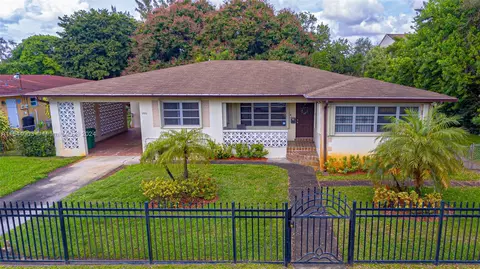2001 NW 100th St, Miami, FL 33147