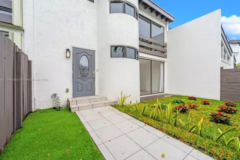7124 SW 111th Ct #7124, Miami, FL 33173