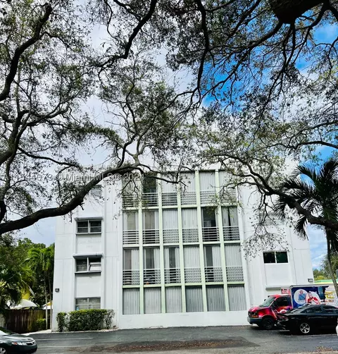 1939 Jefferson St #203, Hollywood, FL 33020
