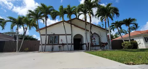 704 SE 14th Pl, Homestead, FL 33033