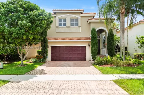 1656 SW 157th Ave, Pembroke Pines, FL 33027