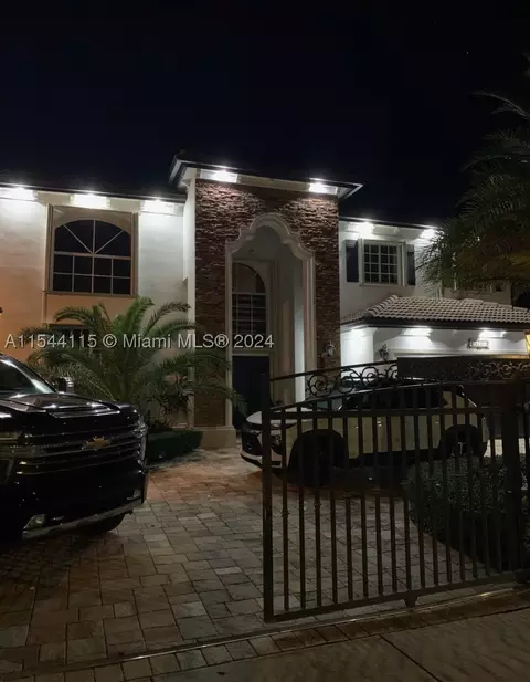 15206 SW 13th Ter, Miami, FL 33194