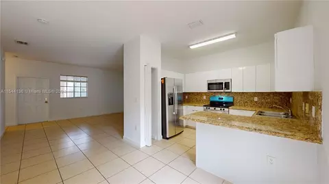 372 NE 26th Pl #205, Homestead, FL 33033
