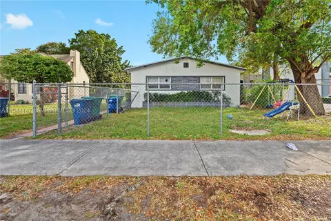 1226 NE 112th St, Miami, FL 33161