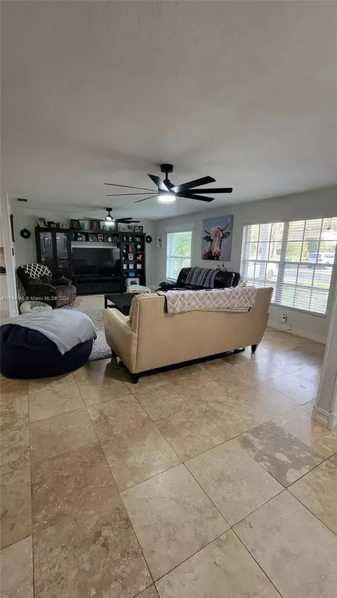 Other - 108 Mitchell Dr, Brandon, FL 33511 photo 2 of 4